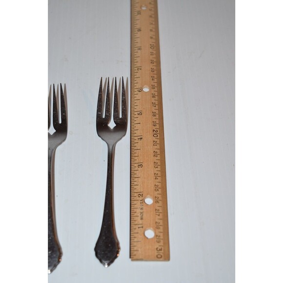 Oneida Stainless SUMMER MIST Salad Forks 6 1/8" Wm A Rogers AUTUMN GLOW 2 pc set - Picture 2 of 8